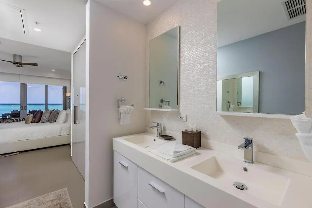 2Bs-Azure623 - Authors Beach Chic Ocean View Condo Palm Beach Aruba
